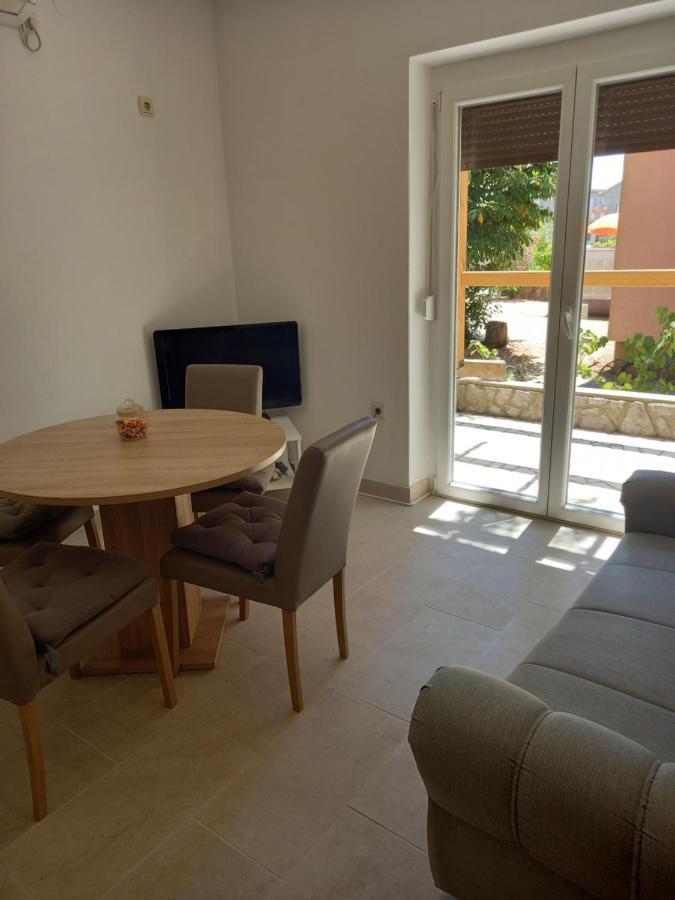 Apartmani Pajalic Đảo Krk Ngoại thất bức ảnh