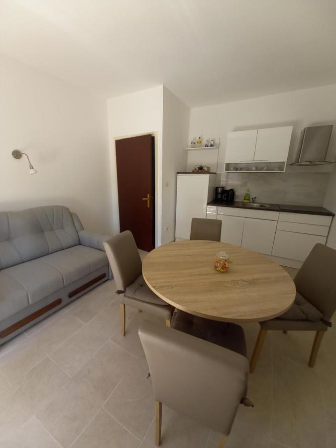 Apartmani Pajalic Đảo Krk Ngoại thất bức ảnh