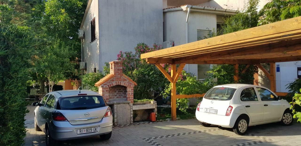 Apartmani Pajalic Đảo Krk Ngoại thất bức ảnh